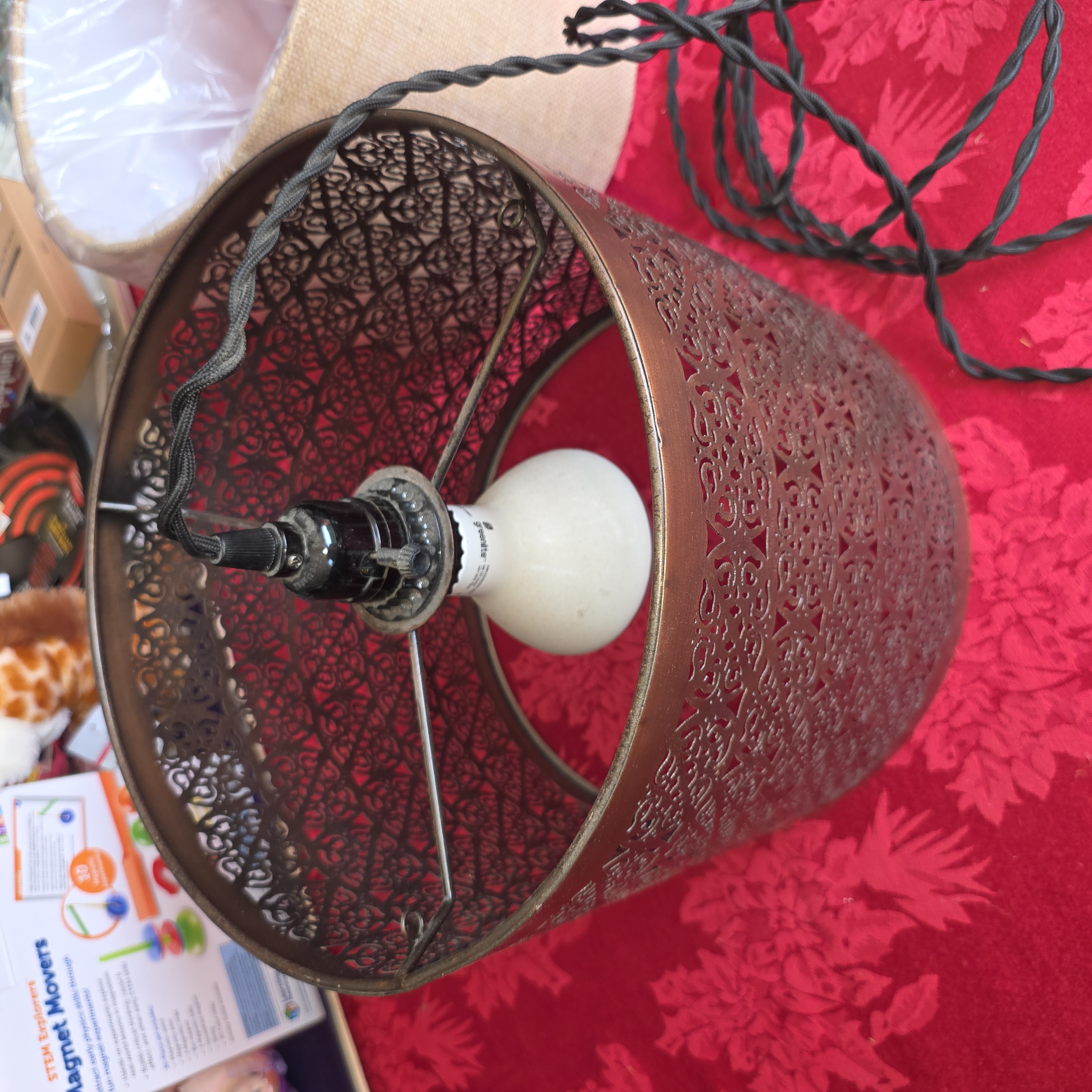 2 Piece Lighting Lot โ photo 2