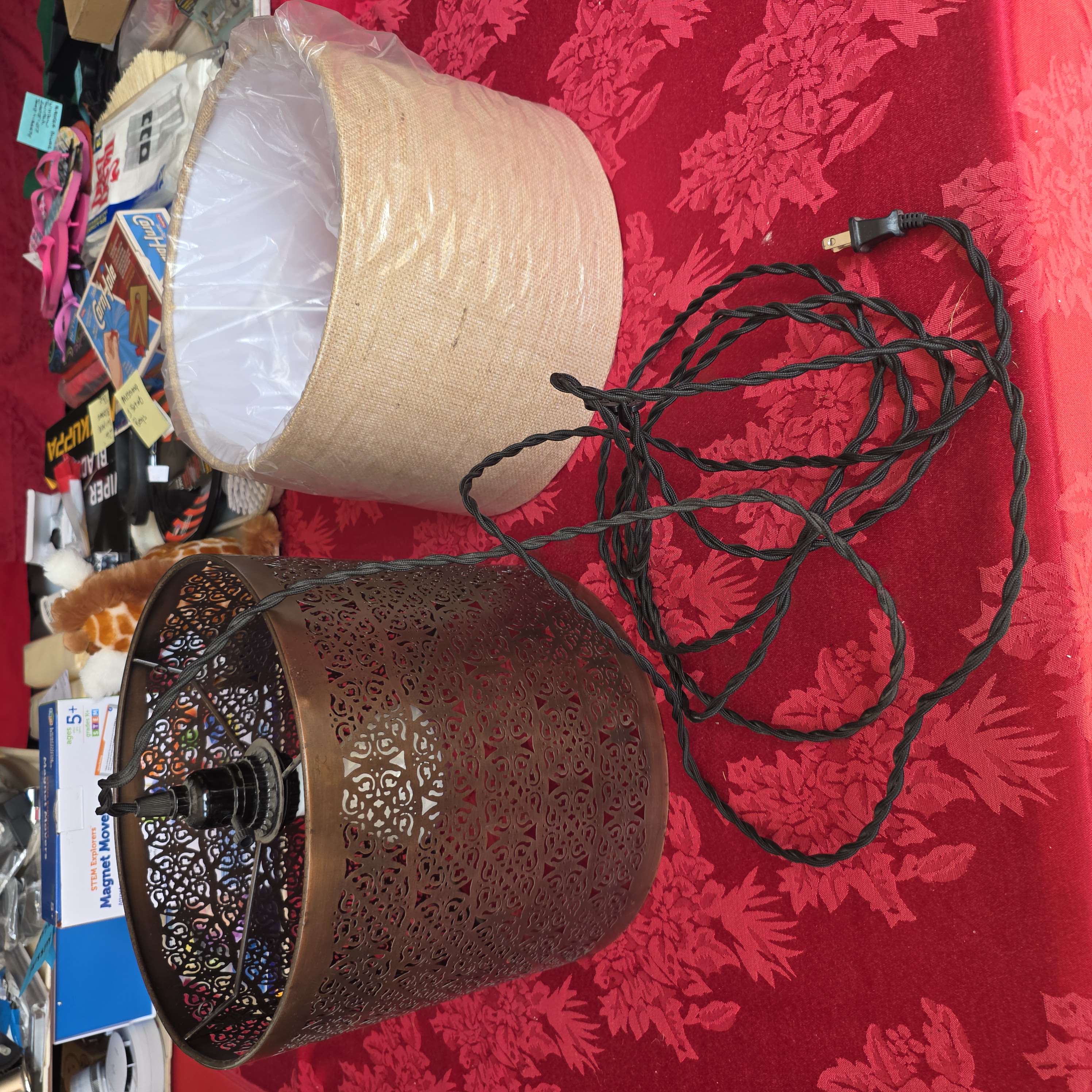 2 Piece Lighting Lot